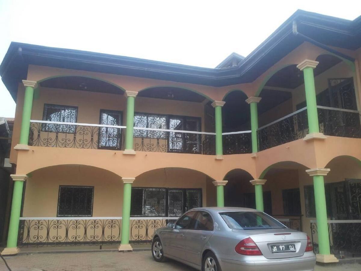 Appart Meubles Yaounde Apartment Exterior photo